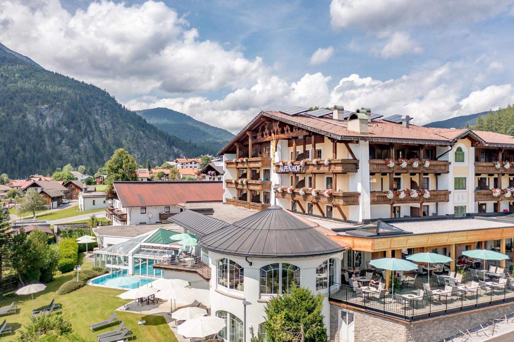Wellness & Sporthotel Alpenhof Ehrwald Esterno foto
