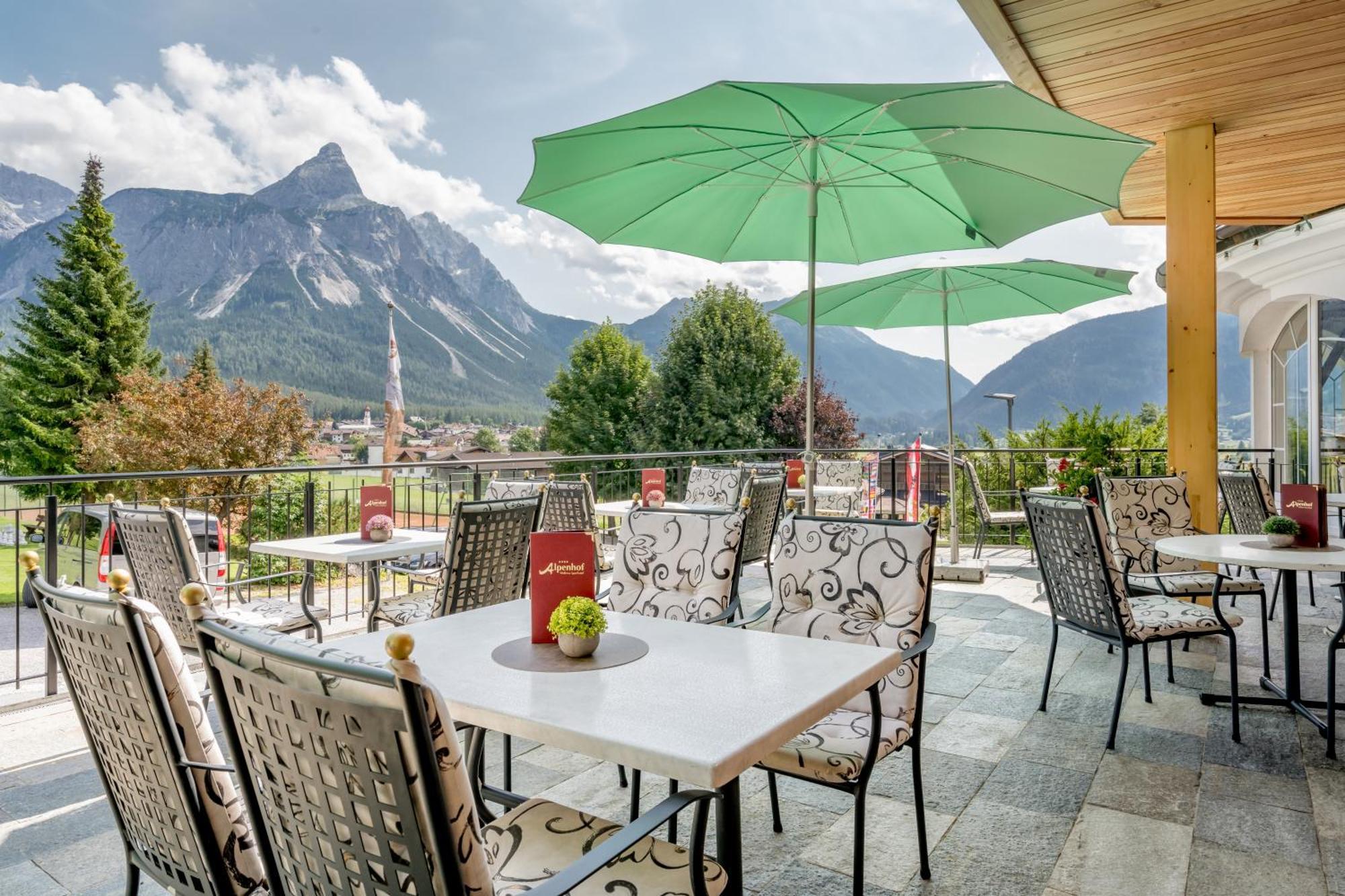 Wellness & Sporthotel Alpenhof Ehrwald Esterno foto