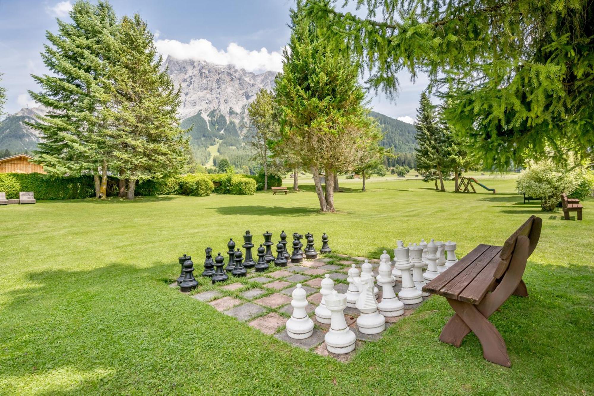Wellness & Sporthotel Alpenhof Ehrwald Esterno foto