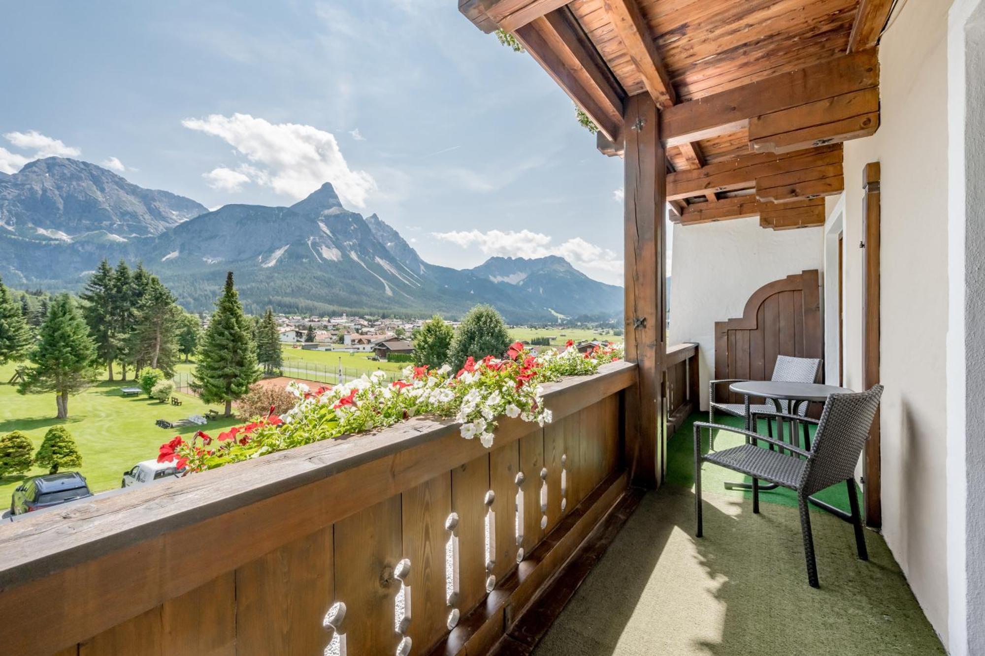 Wellness & Sporthotel Alpenhof Ehrwald Esterno foto