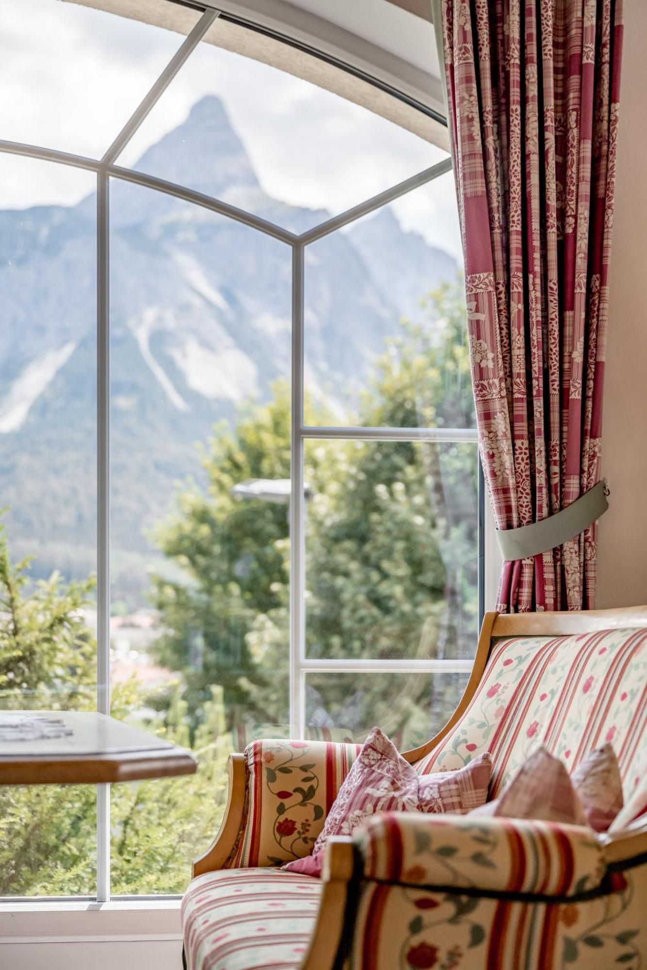 Wellness & Sporthotel Alpenhof Ehrwald Esterno foto